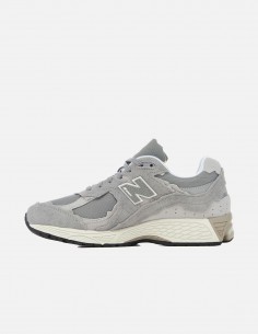 Scarpe New Balance M2002... 2